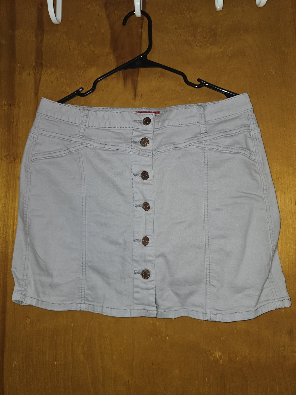 Guess Cream Button-Front Mini Skirt